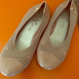 Anne Klein Sport 7.5 medium girls shoe